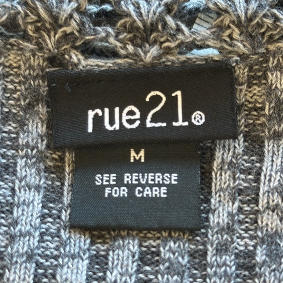 Rue21 charcoal gray heather open front shrug sweater, size M - Picture 6 of 8